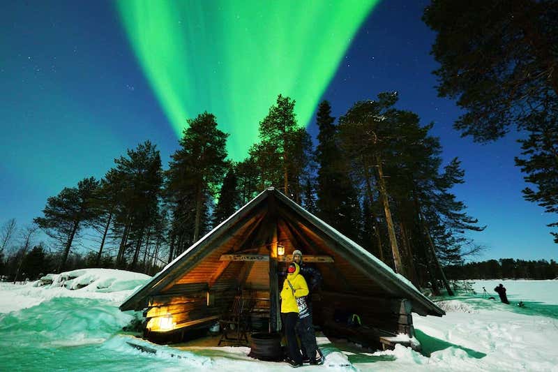 Tourists on the Northern lights photography tour in Lapland