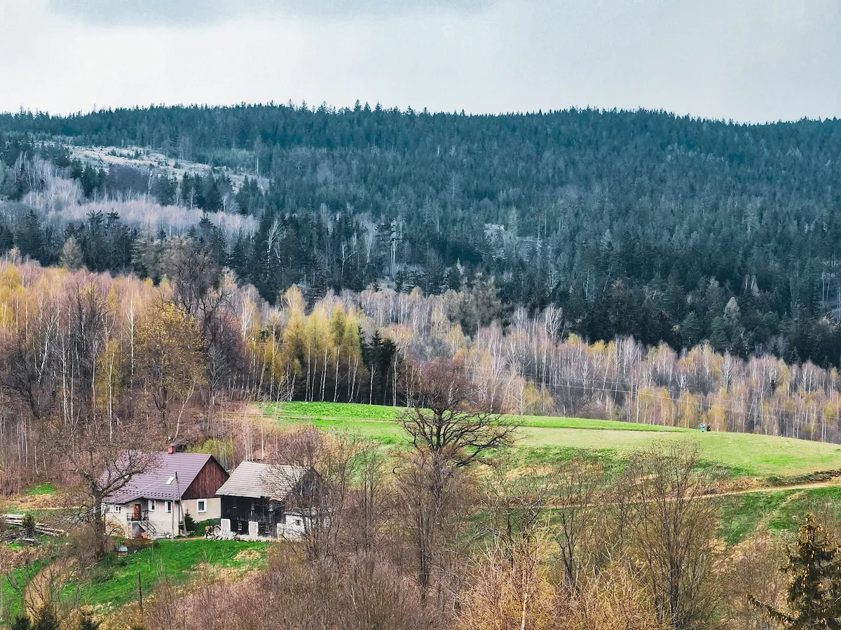 Hiking near Bystrzyca River, outdoor activities near Wrocław