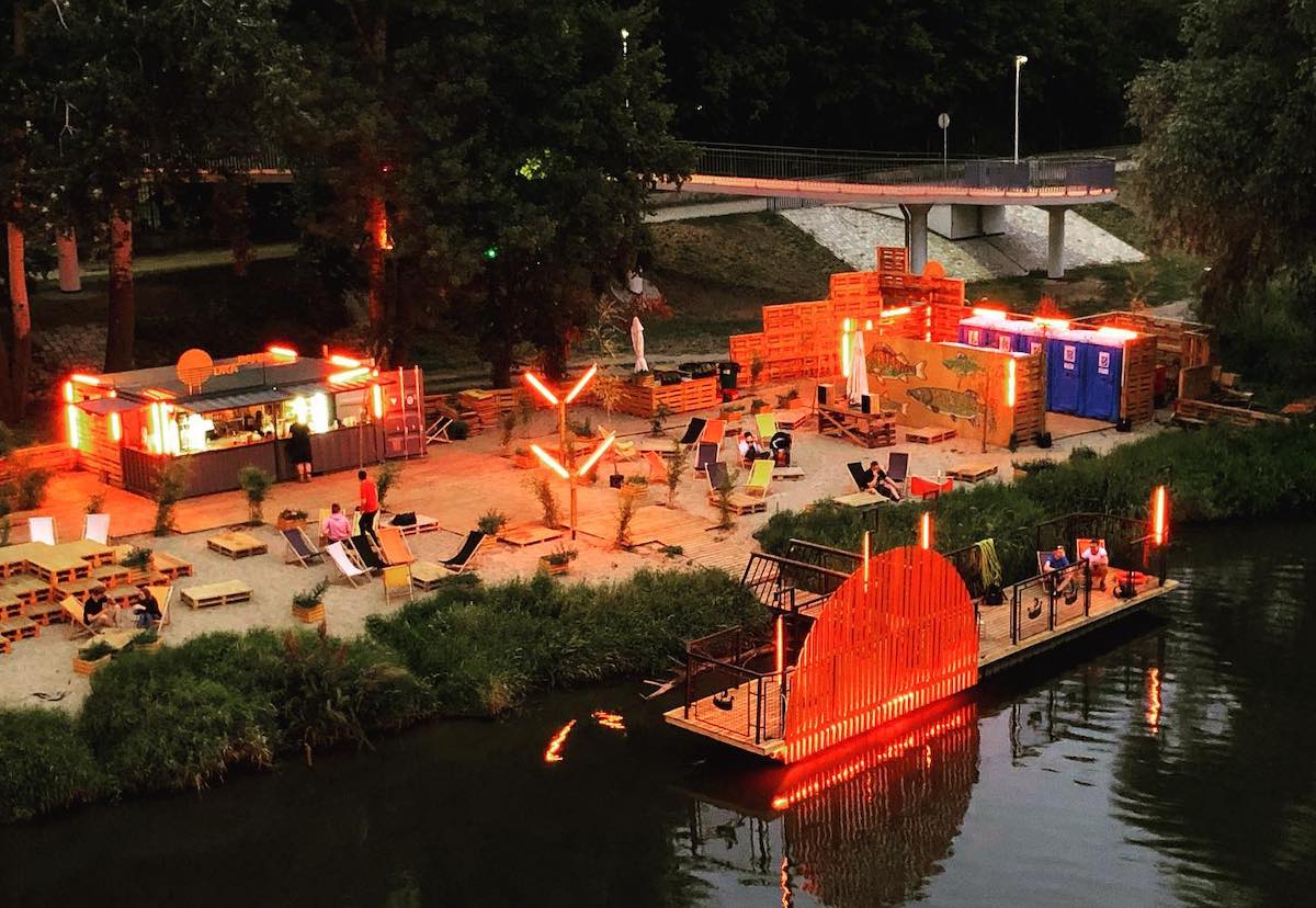 Odra Pany Beach Bar in Wrocław