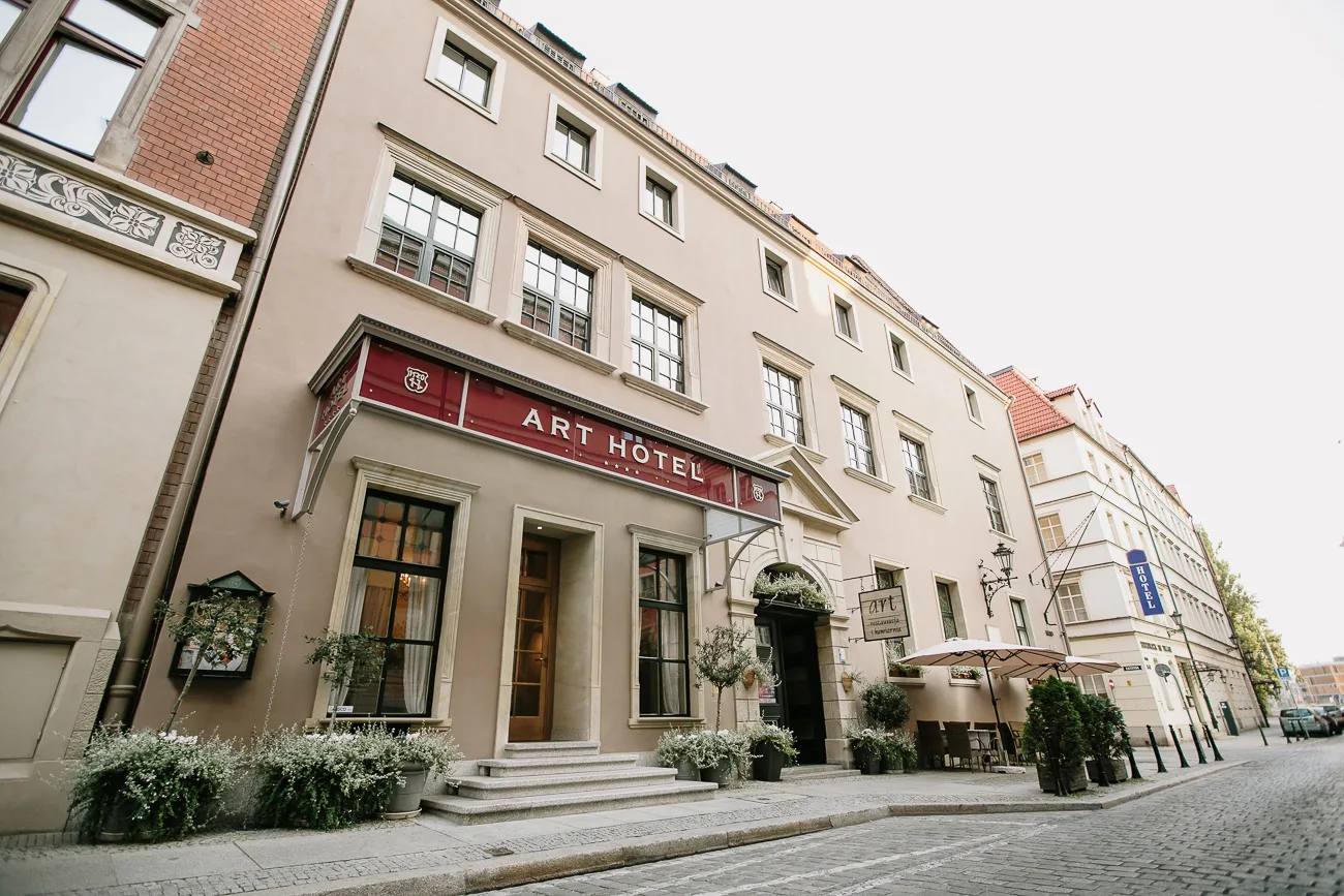 Main entrance of a luxury hotel in Wrocław Old Town