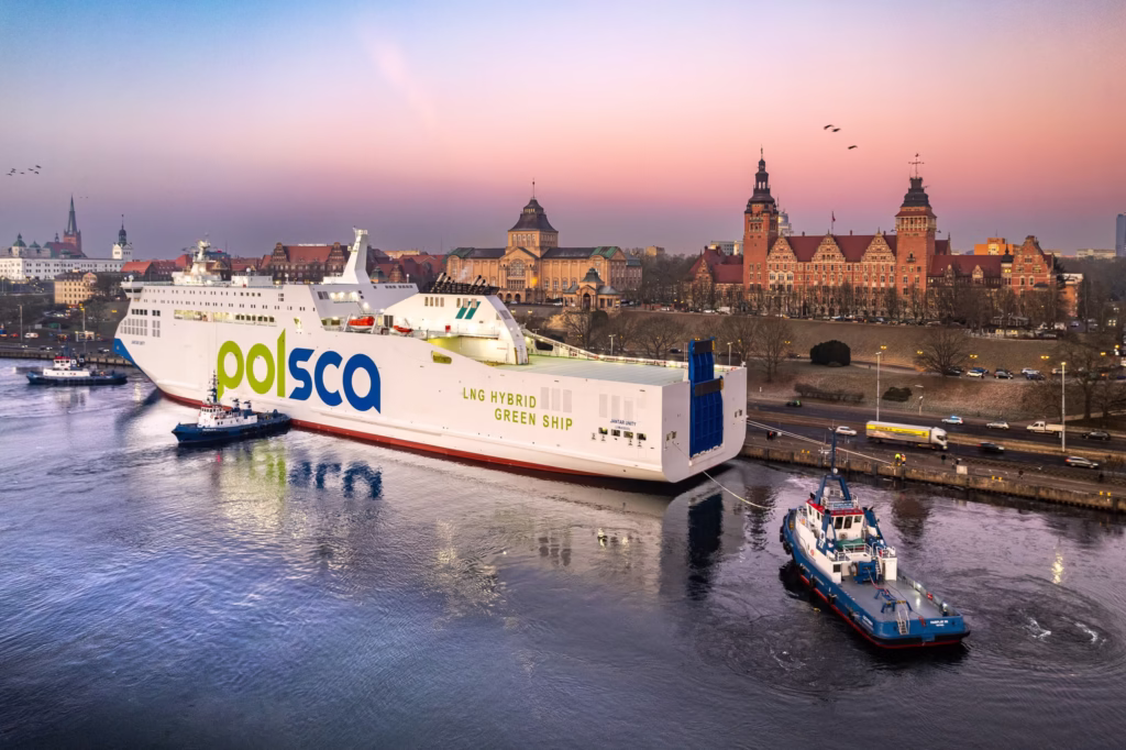 jantar unity ferry docked at Szczecin Wały Chrobrego